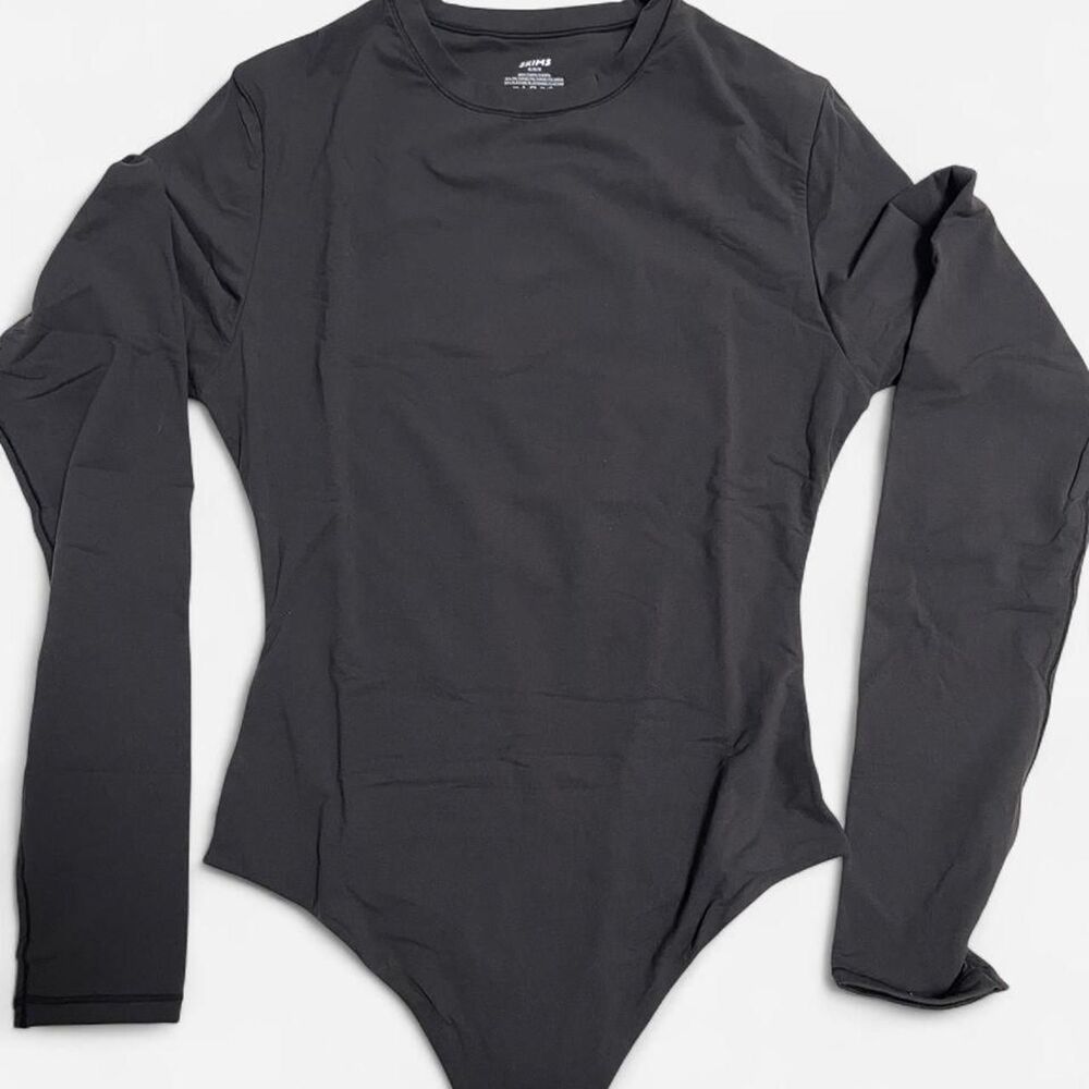 SKIMS Fits Everybody Long Sleeve Crew Neck Bodysuit